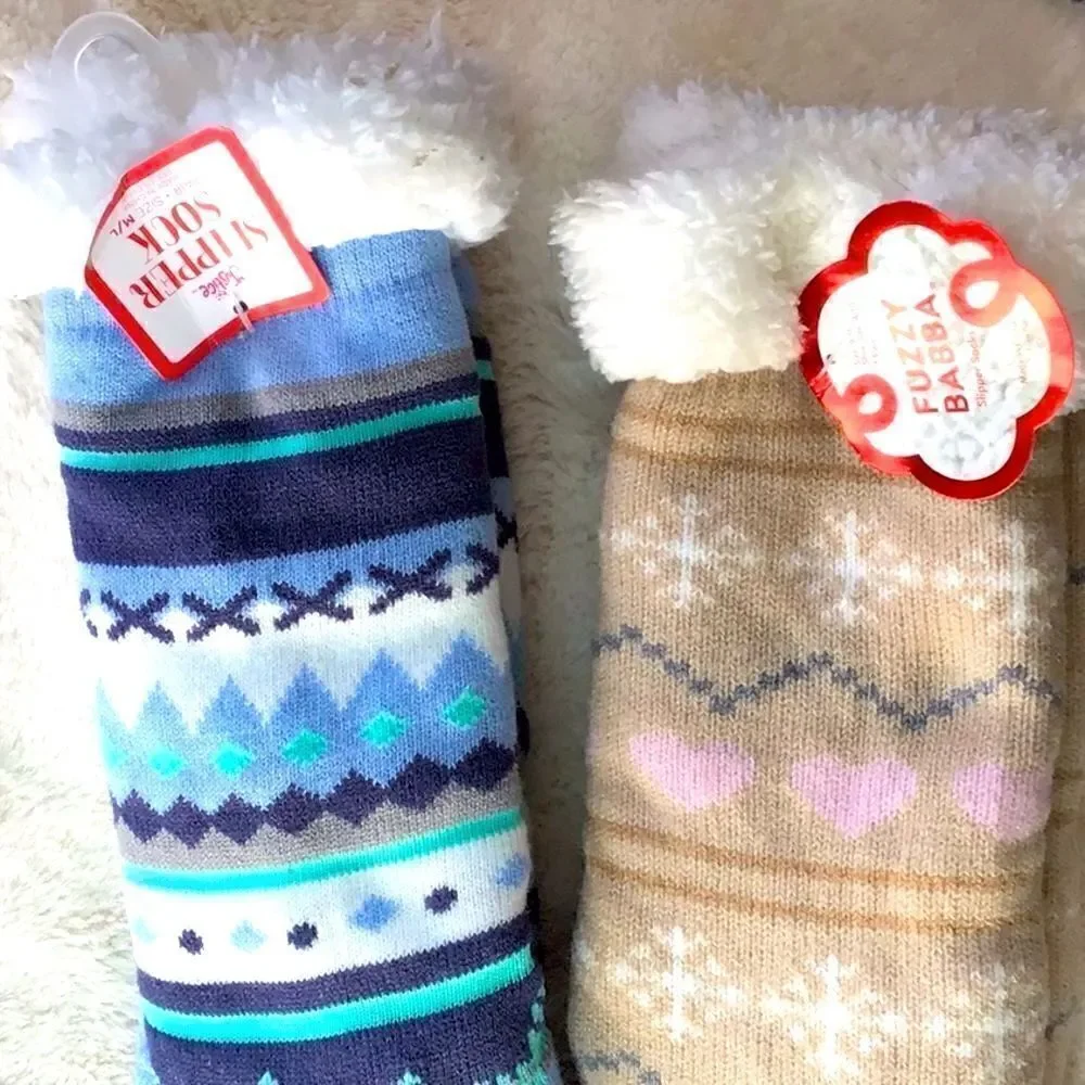 Bundle of 2 cozy winter holidays socks-reindeer and snow (New with tags)